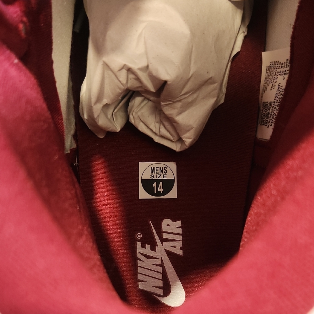 AUTH- NEW‼️ Air JORDAN 1 Retro, Nike Men's Burgundy and White High OG - Picture 3 of 7